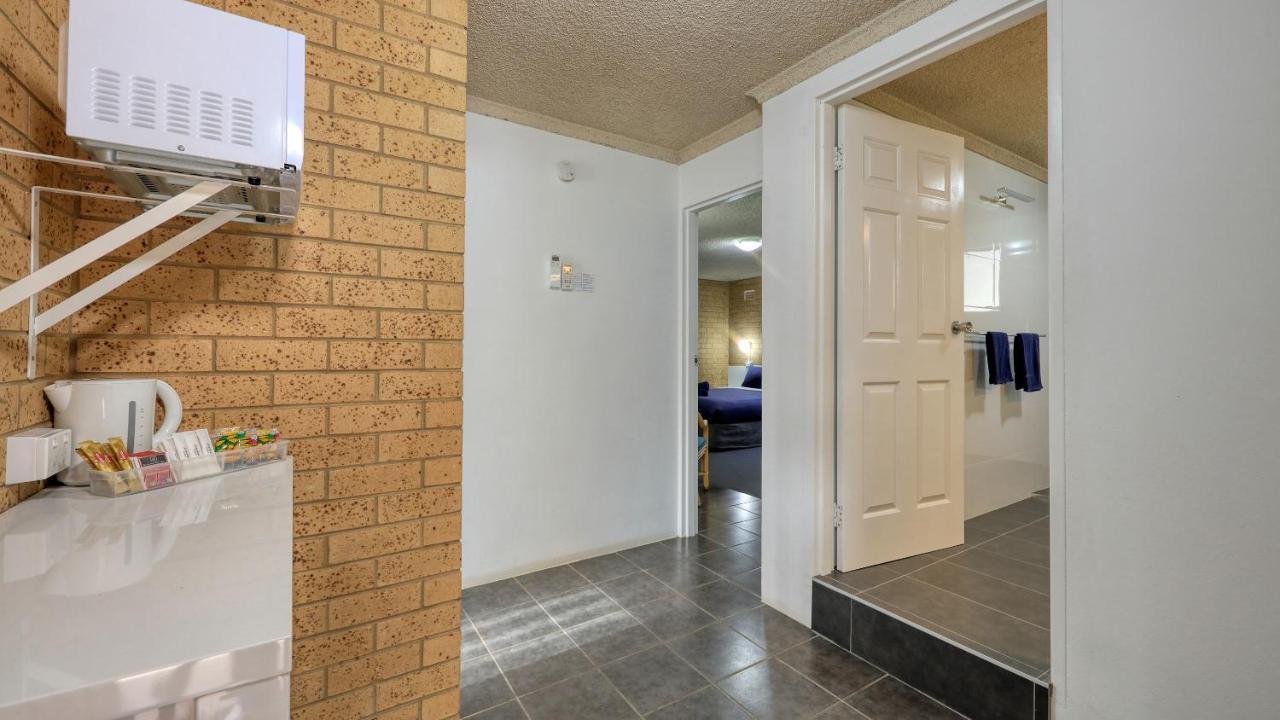Hamilton Hume Motor Inn Yass Eksteriør bilde